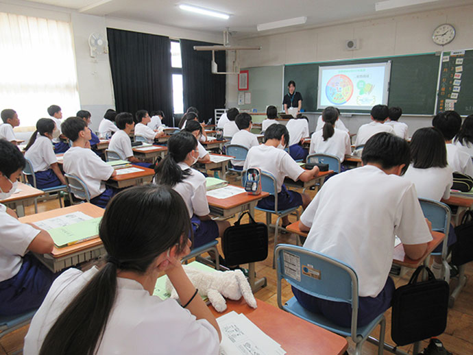 四日市市立富洲原中学校への出張授業